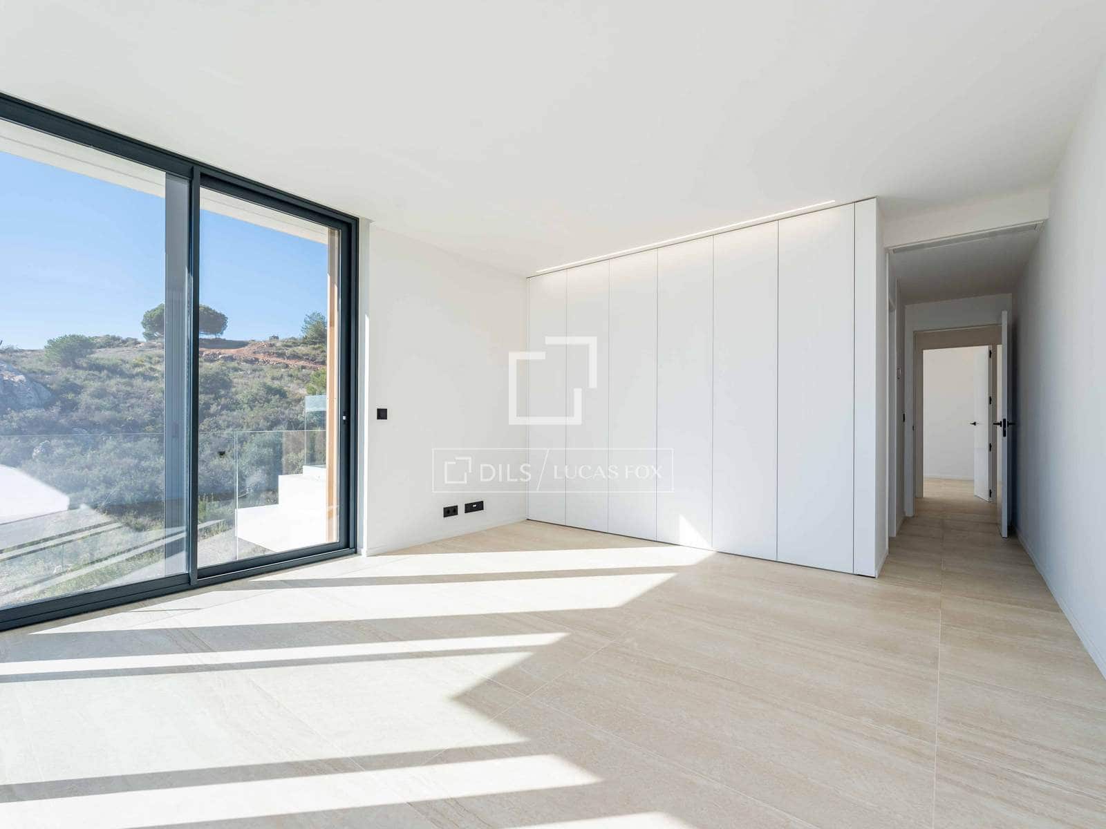 5 sypialnia Willa na sprzedaż w Sotogrande z basenem garażem - 3 350 000 € (Ref: 9872235)