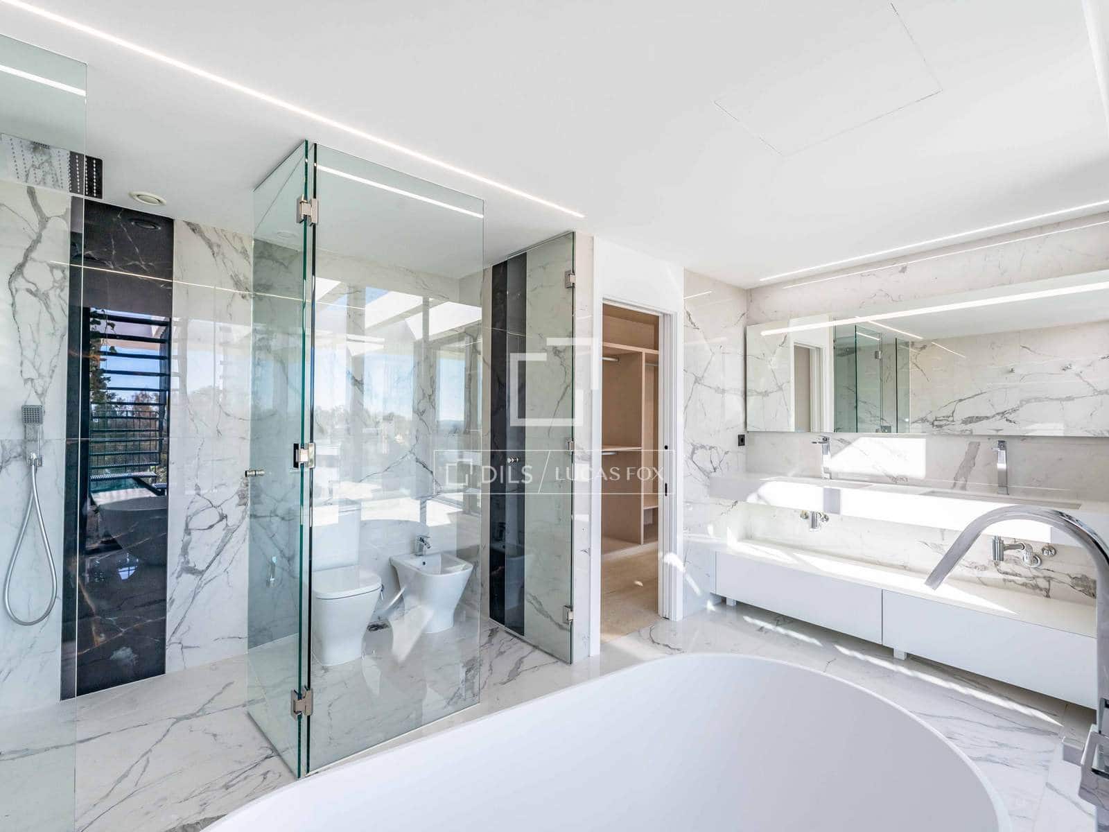 5 sypialnia Willa na sprzedaż w Sotogrande z basenem garażem - 3 350 000 € (Ref: 9872235)