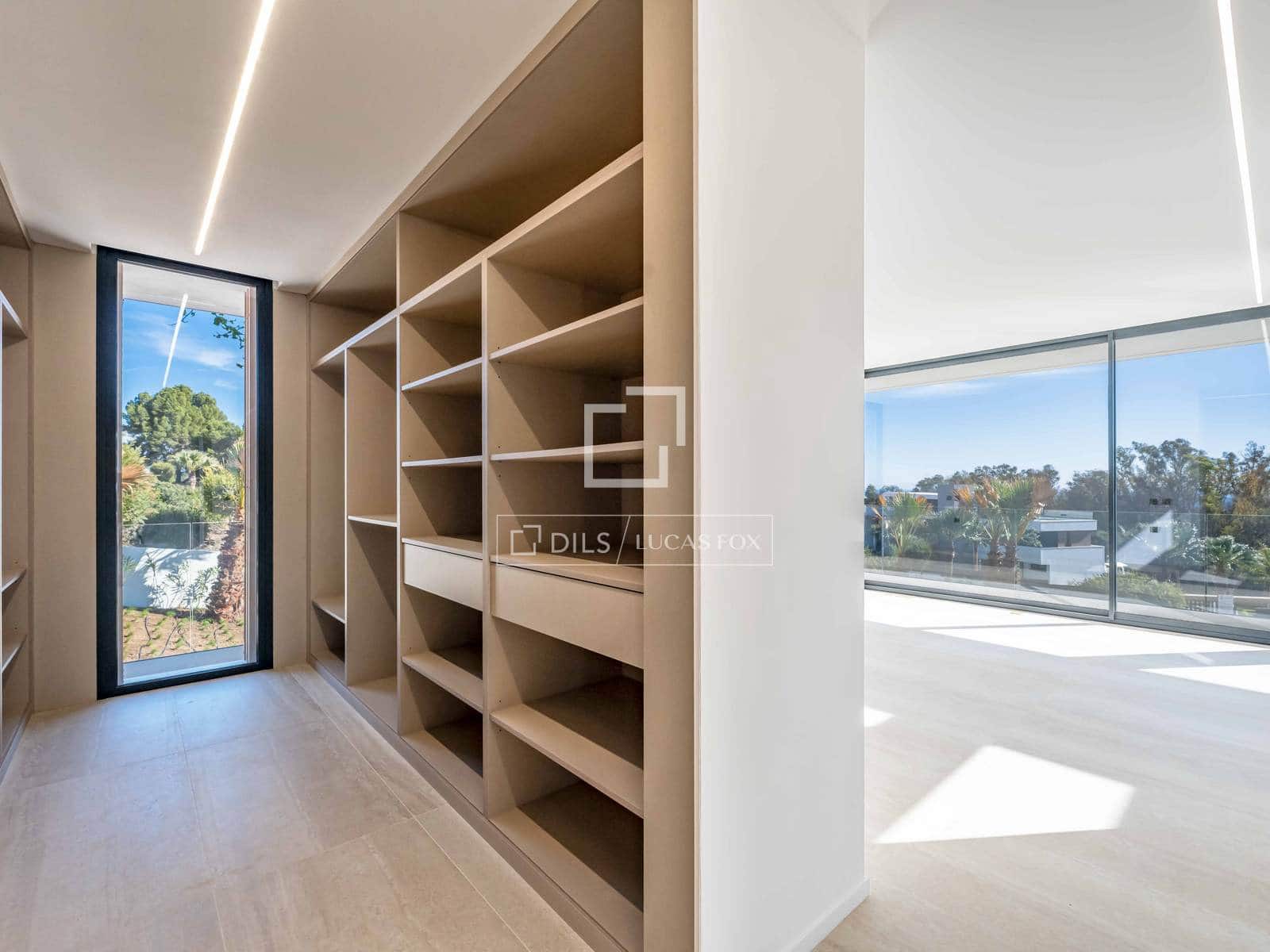 5 sypialnia Willa na sprzedaż w Sotogrande z basenem garażem - 3 350 000 € (Ref: 9872235)