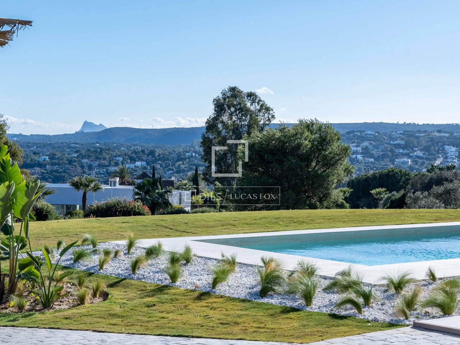 5 sypialnia Willa na sprzedaż w Sotogrande z basenem garażem - 3 350 000 € (Ref: 9872235)