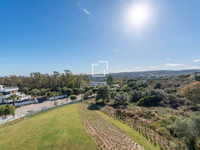 5 makuuhuone Huvila myytävänä paikassa Sotogrande, San Roque mukana uima-altaan 
autotalli - 3 350 000 € (Ref: 9872235)
