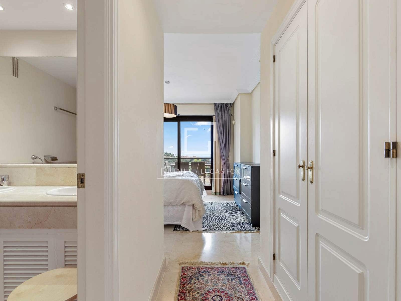 3 quarto Apartamento para venda em Benahavis com piscina garagem - 500 000 € (Ref: 9872354)