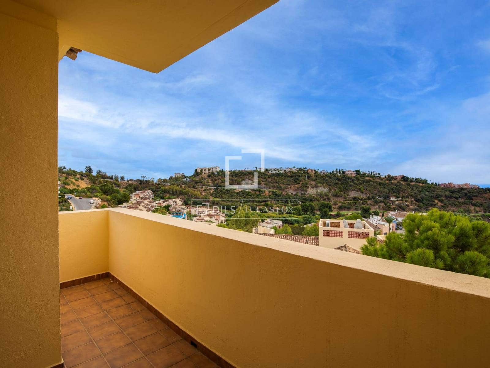3 quarto Apartamento para venda em Benahavis com piscina garagem - 500 000 € (Ref: 9872354)