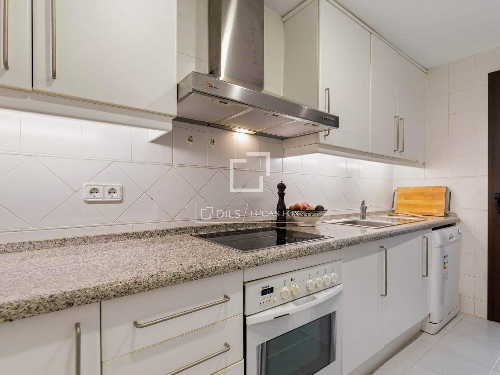3 quarto Apartamento para venda em Benahavis com piscina garagem - 500 000 € (Ref: 9872354)