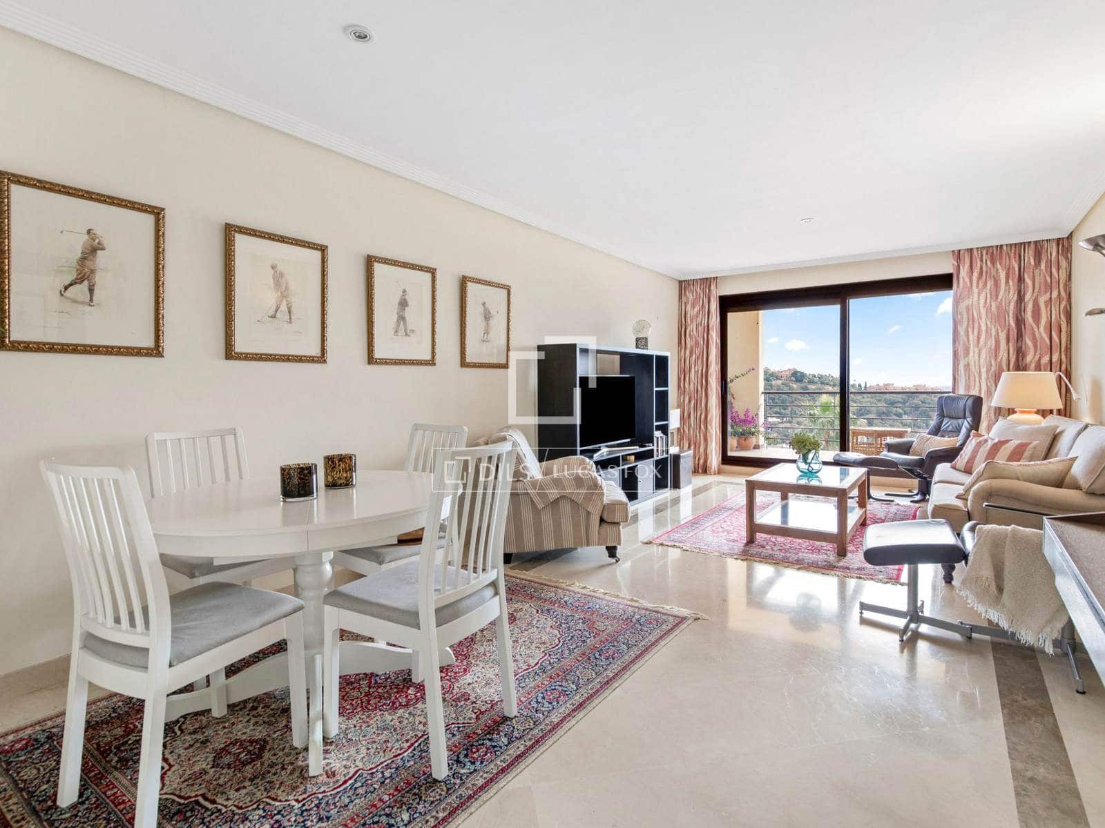 3 quarto Apartamento para venda em Benahavis com piscina garagem - 500 000 € (Ref: 9872354)