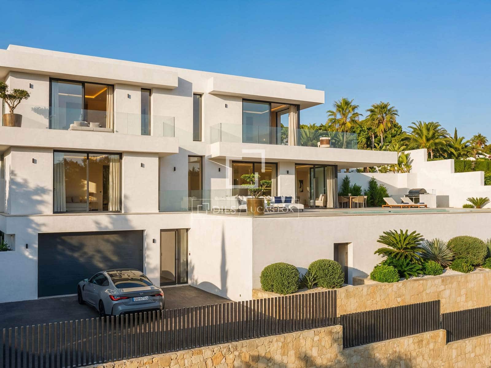 3 chambre Villa/Maison à vendre à Calpe / Calp avec piscine garage - 1 180 000 € (Ref: 9872501)