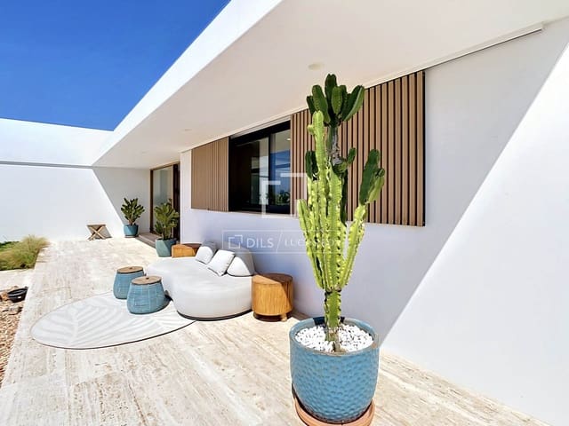 4 soverom Villa til salgs i Ciutadella de Menorca med svømmebasseng garasje - € 2 050 000 (Ref: 9872684)