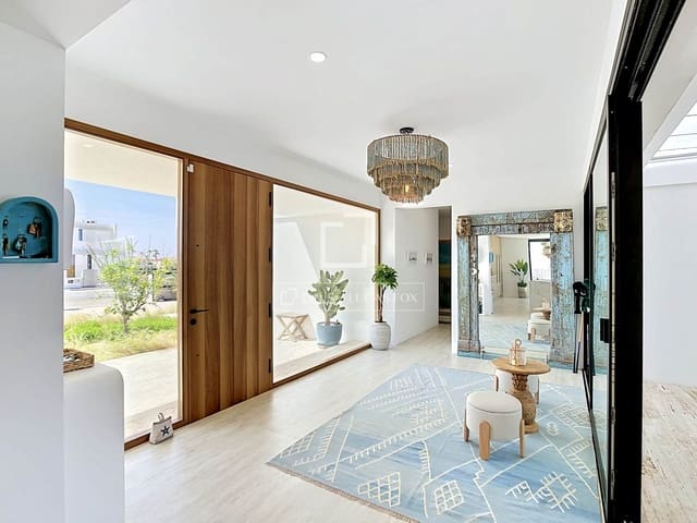 4 soverom Villa til salgs i Ciutadella de Menorca med svømmebasseng garasje - € 2 050 000 (Ref: 9872684)