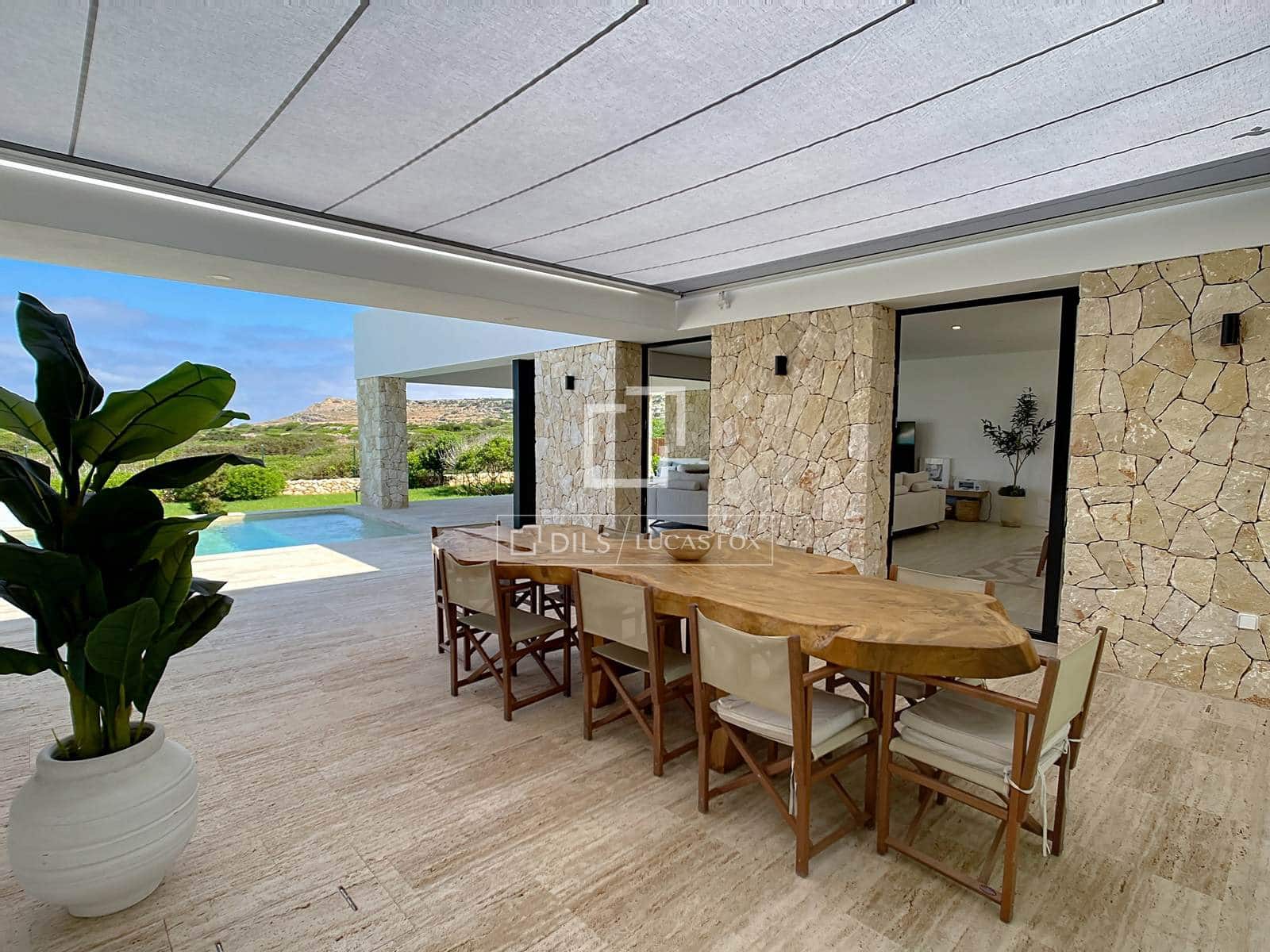 4 soverom Villa til salgs i Ciutadella de Menorca med svømmebasseng garasje - € 2 050 000 (Ref: 9872684)