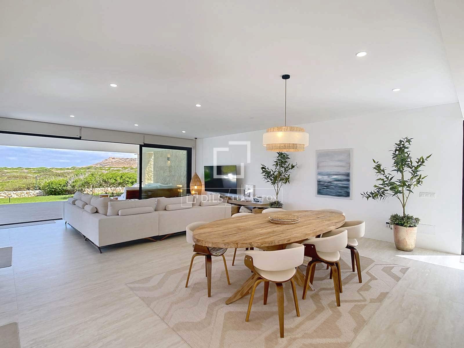 4 soverom Villa til salgs i Ciutadella de Menorca med svømmebasseng garasje - € 2 050 000 (Ref: 9872684)