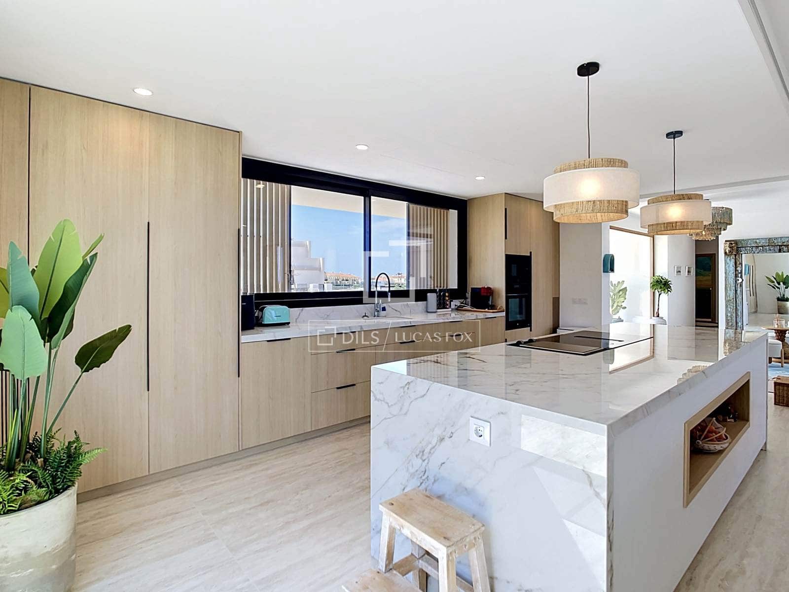 4 soverom Villa til salgs i Ciutadella de Menorca med svømmebasseng garasje - € 2 050 000 (Ref: 9872684)