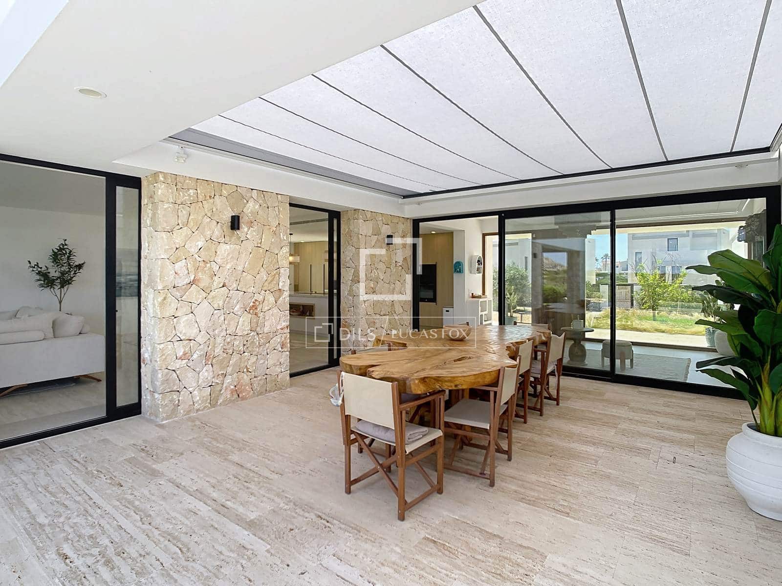 4 soverom Villa til salgs i Ciutadella de Menorca med svømmebasseng garasje - € 2 050 000 (Ref: 9872684)