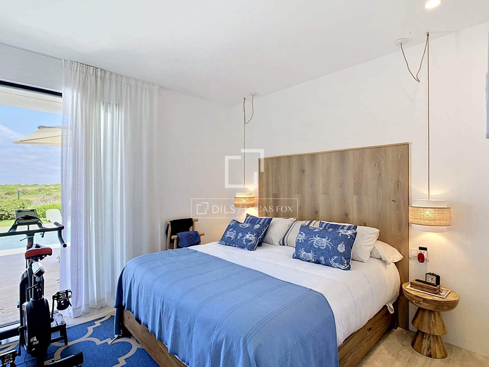4 soverom Villa til salgs i Ciutadella de Menorca med svømmebasseng garasje - € 2 050 000 (Ref: 9872684)
