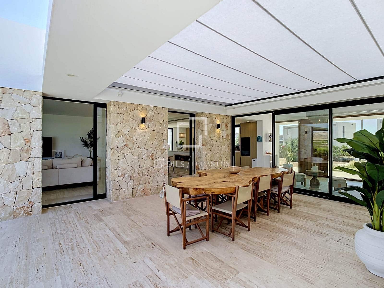 4 soverom Villa til salgs i Ciutadella de Menorca med svømmebasseng garasje - € 2 050 000 (Ref: 9872684)