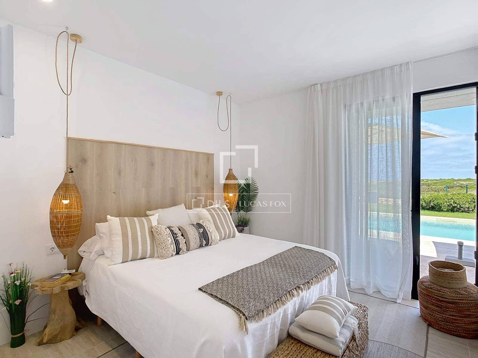 4 soverom Villa til salgs i Ciutadella de Menorca med svømmebasseng garasje - € 2 050 000 (Ref: 9872684)