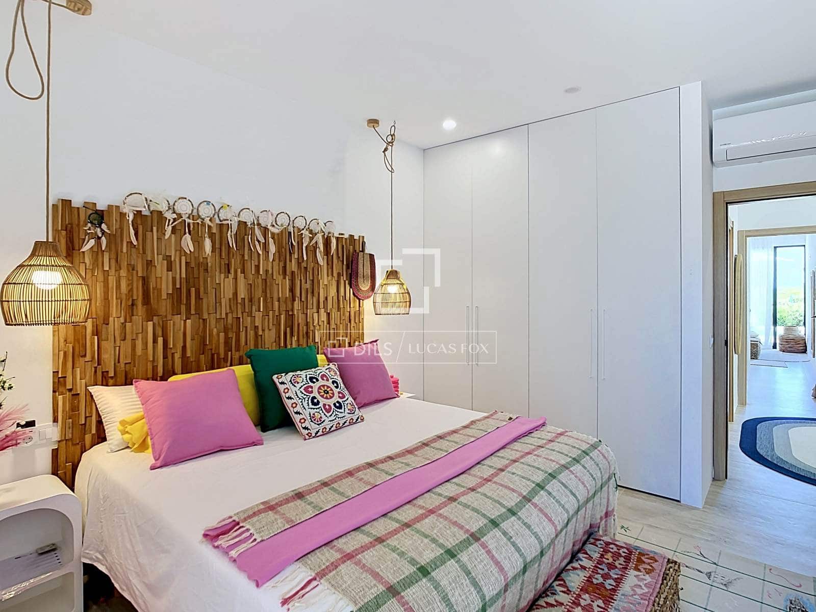4 soverom Villa til salgs i Ciutadella de Menorca med svømmebasseng garasje - € 2 050 000 (Ref: 9872684)