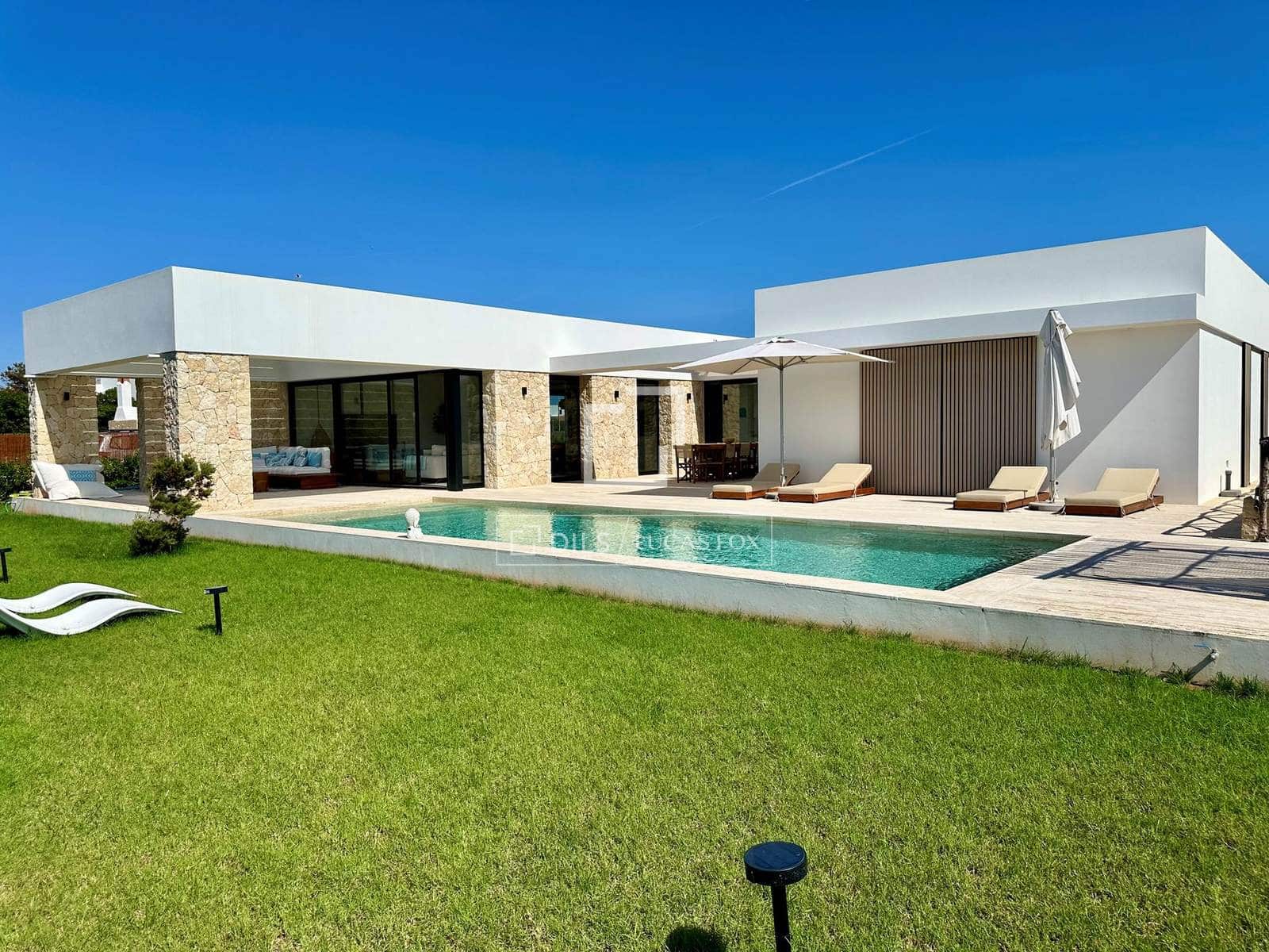 4 bedroom Villa for sale in Ciutadella de Menorca with pool garage - € 2,050,000 (Ref: 9872684)