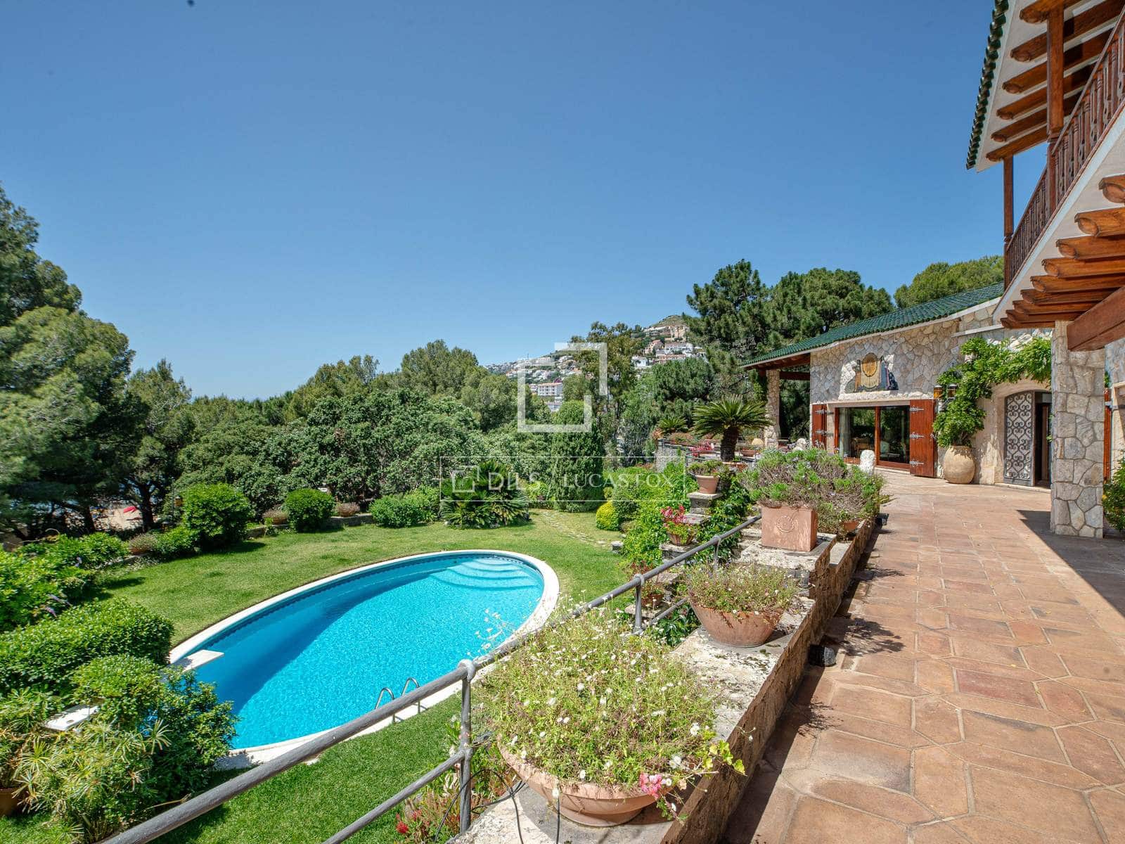 8 soveværelse Villa til salg i Roses med swimmingpool garage - € 22.000.000 (Ref: 9872789)