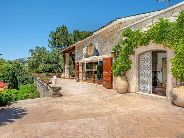 8 soveværelse Villa til salg i Roses med swimmingpool garage - € 22.000.000 (Ref: 9872789)