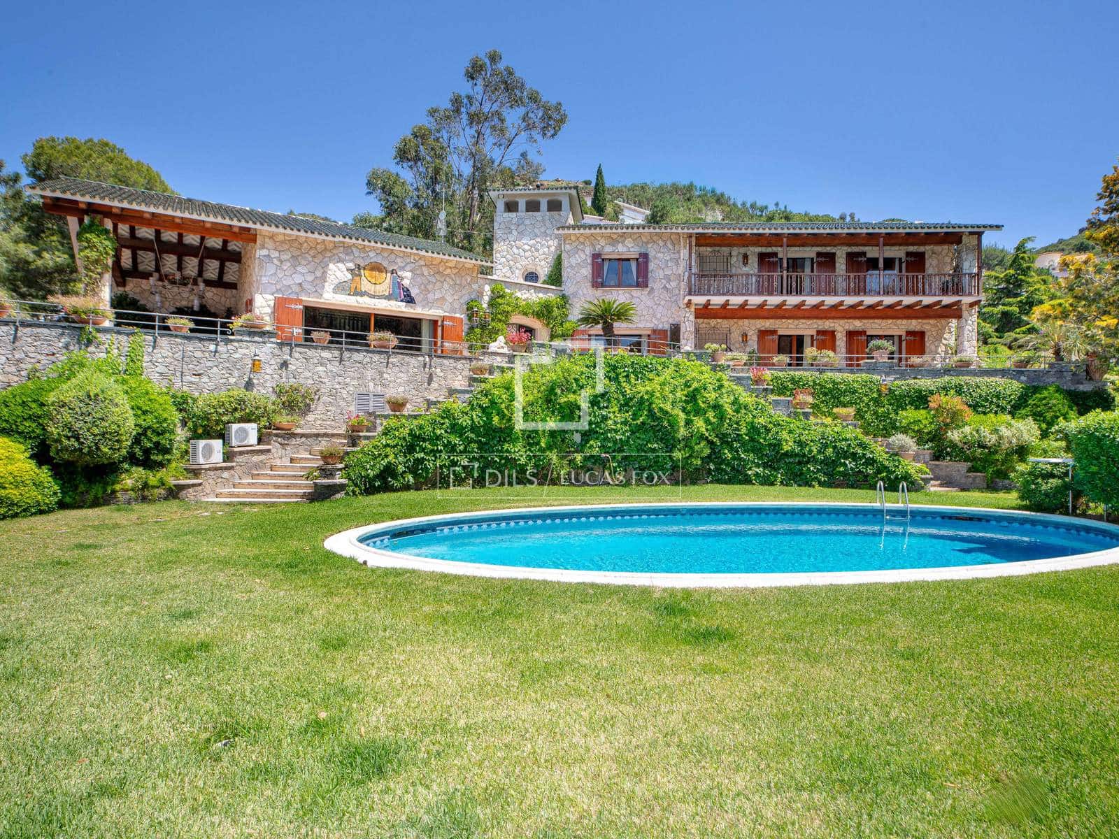 8 soveværelse Villa til salg i Roses med swimmingpool garage - € 22.000.000 (Ref: 9872789)