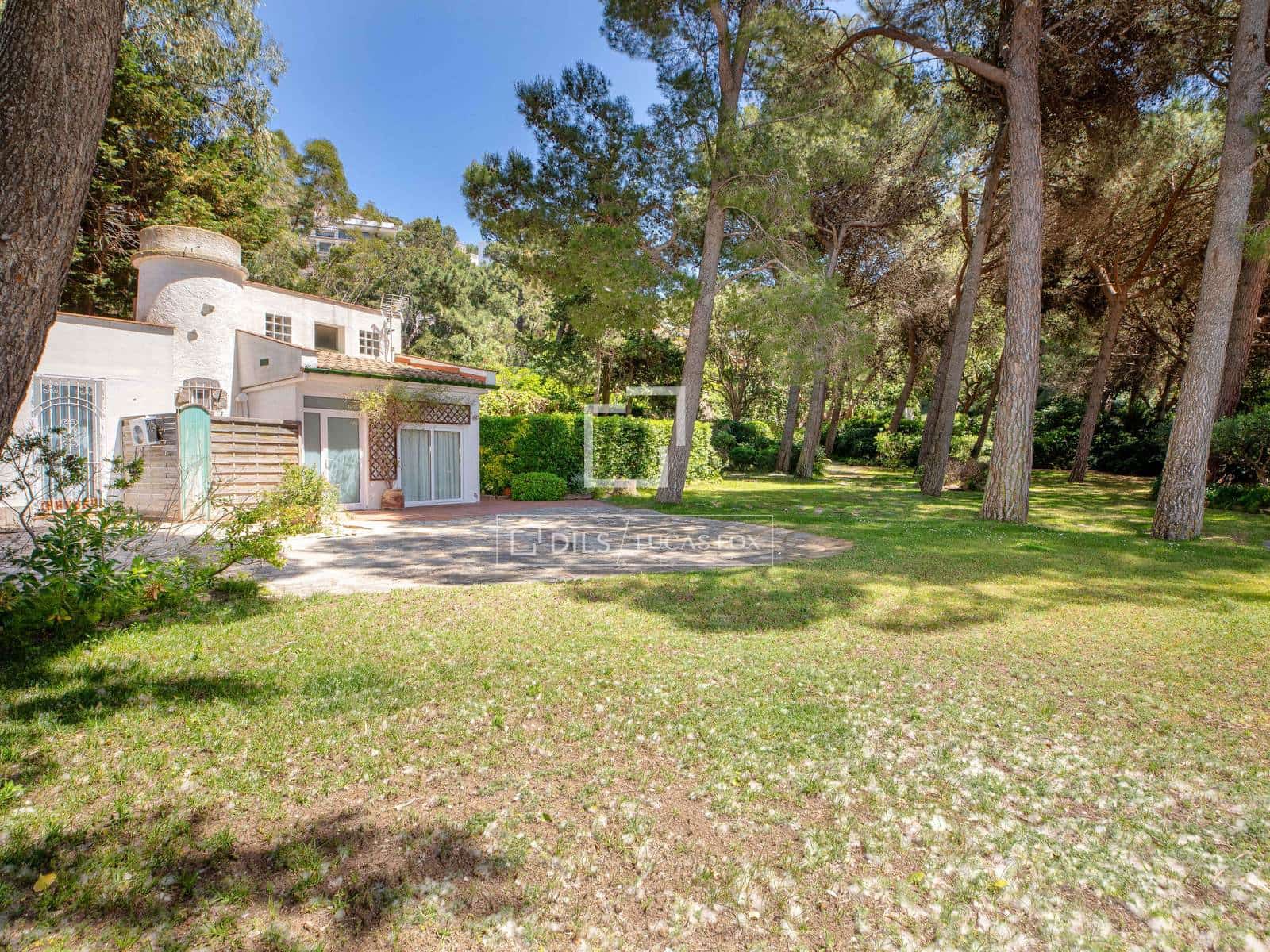 8 soveværelse Villa til salg i Roses med swimmingpool garage - € 22.000.000 (Ref: 9872789)