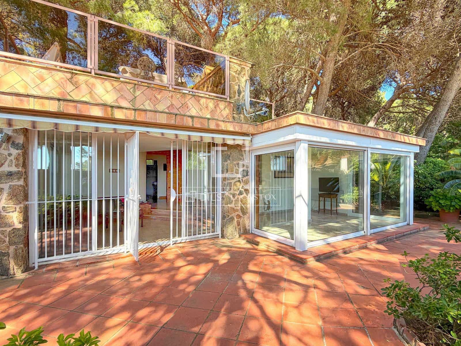 8 soveværelse Villa til salg i Roses med swimmingpool garage - € 22.000.000 (Ref: 9872789)