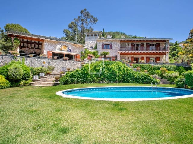 8 soveværelse Villa til salg i Roses med swimmingpool garage - € 22.000.000 (Ref: 9872789)