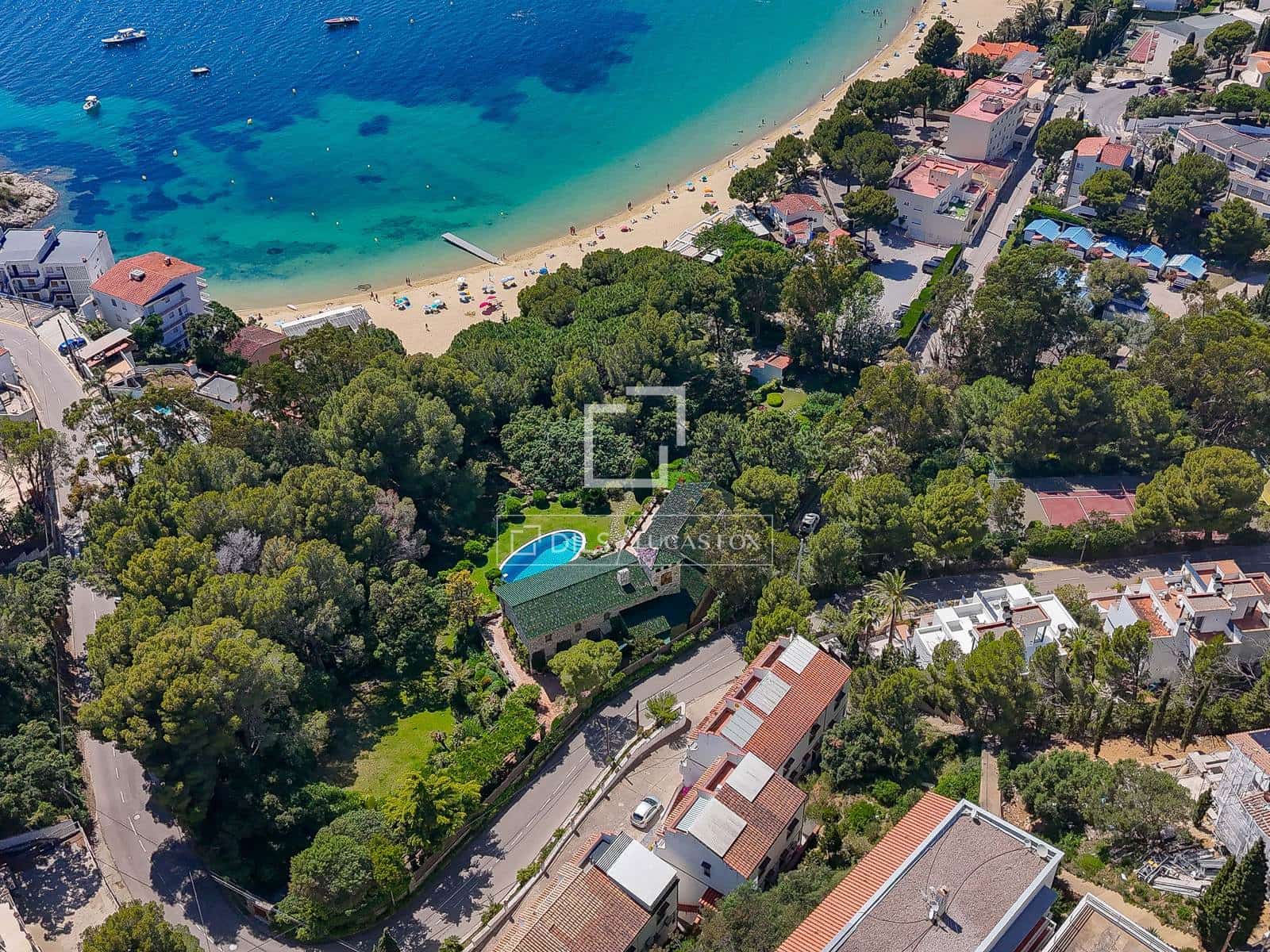 8 soveværelse Villa til salg i Roses med swimmingpool garage - € 22.000.000 (Ref: 9872789)