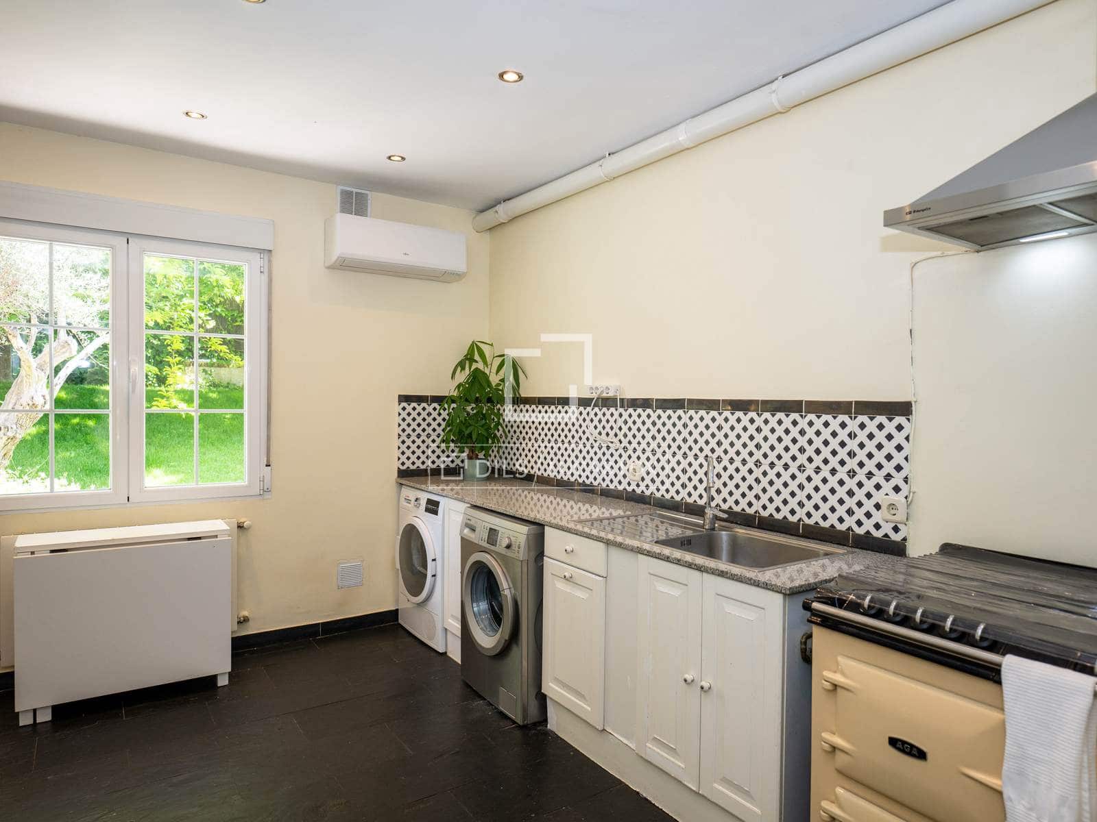 8 slaapkamer Villa te koop in Algete met zwembad garage - € 2.226.000 (Ref: 9872790)