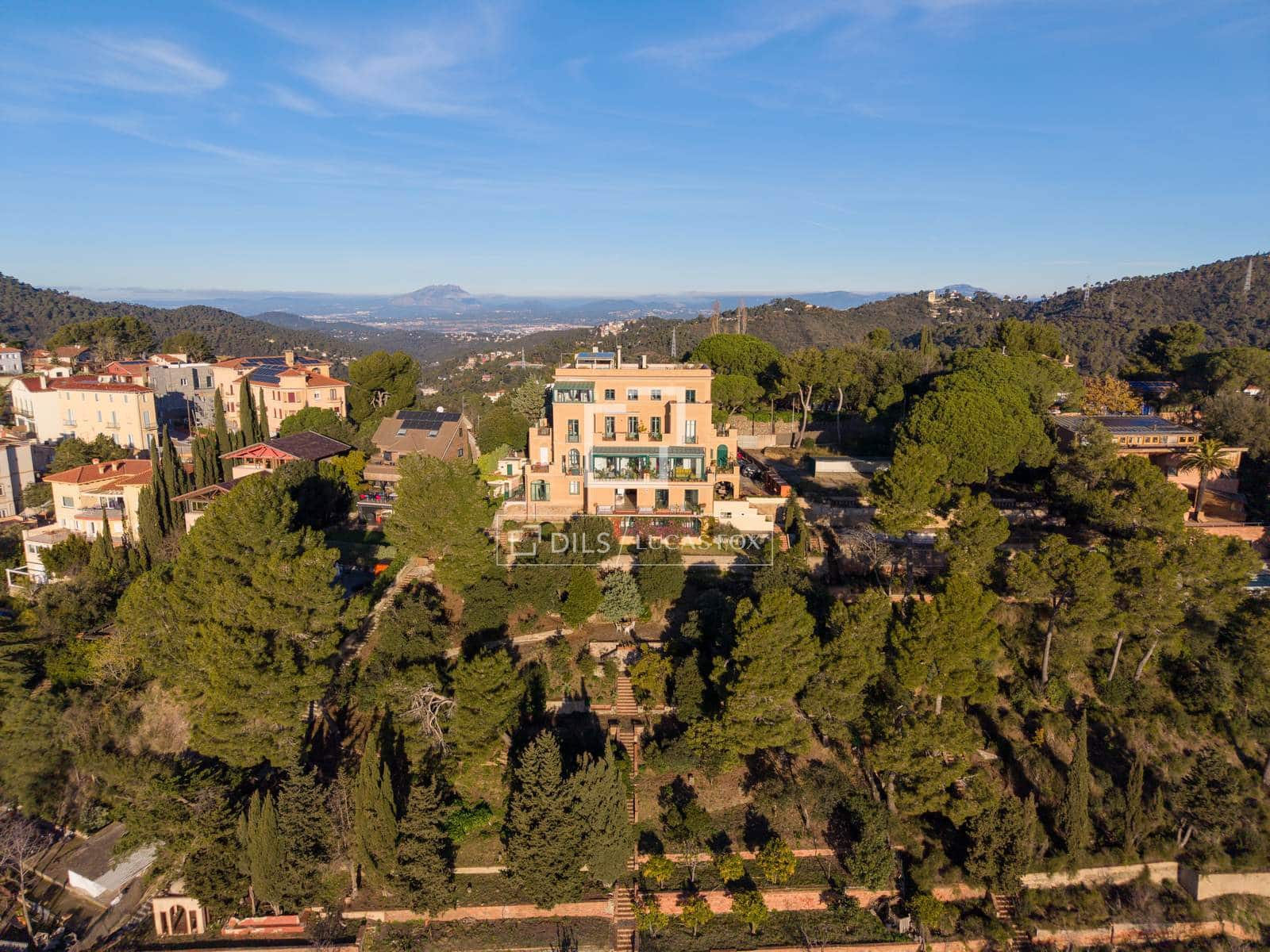 3 Zimmer Apartment zu vermieten in Barcelona Stadt mit Garage - 5.500 € (Ref: 9873806)