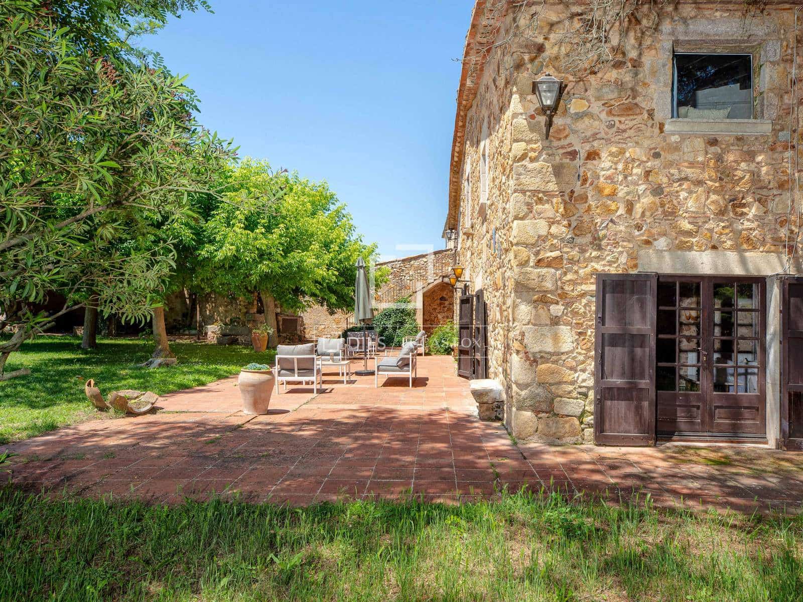 7 bedroom Finca/Country House for sale in Llagostera with pool - € 1,325,000 (Ref: 9873807)