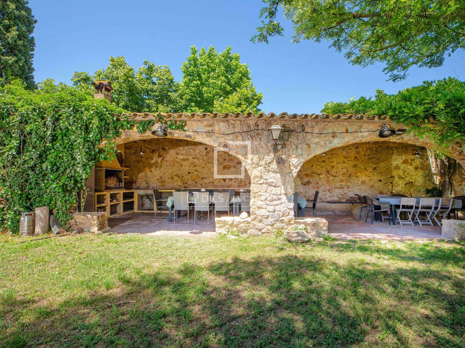 7 bedroom Finca/Country House for sale in Llagostera with pool - € 1,325,000 (Ref: 9873807)