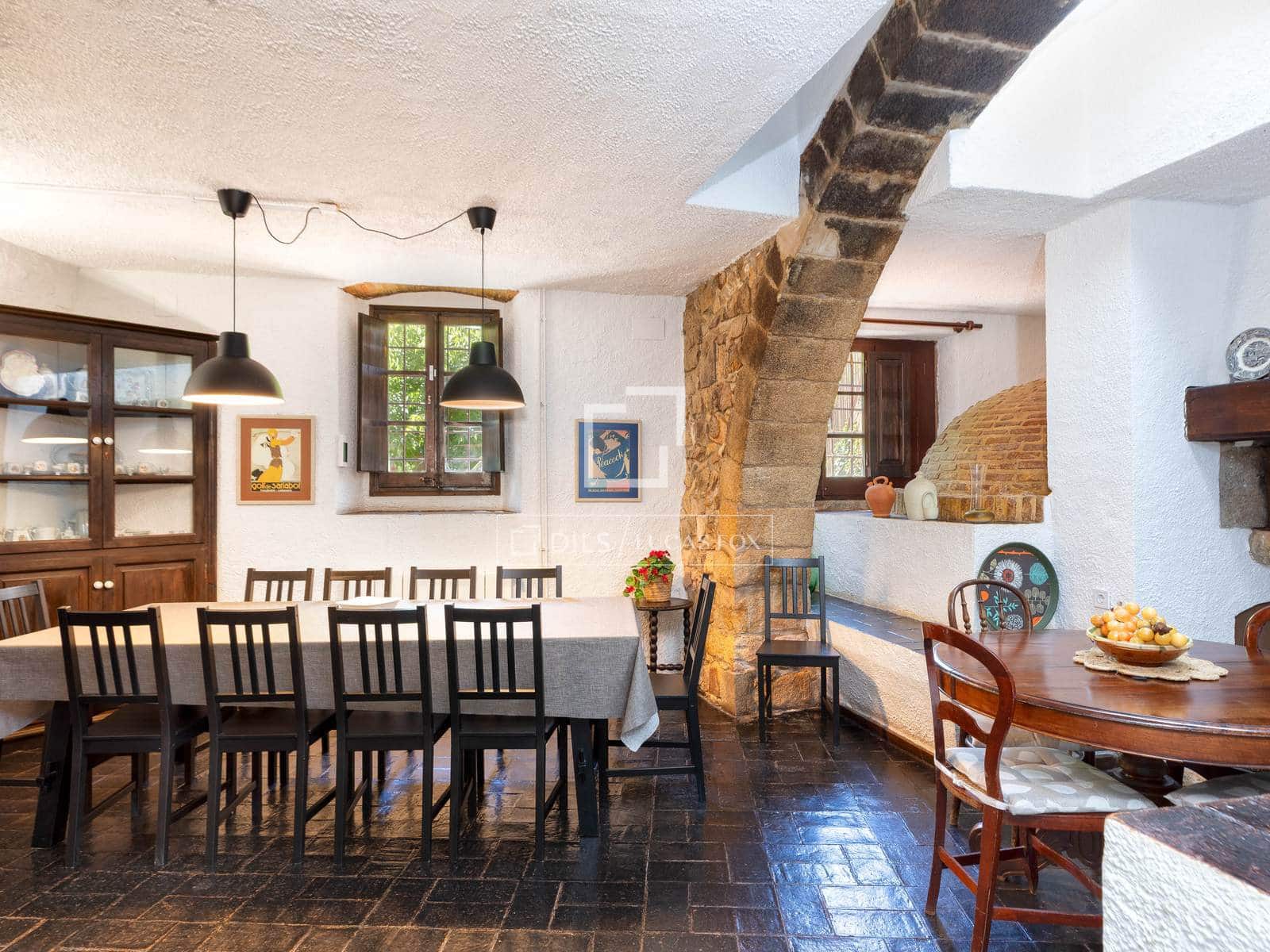 7 bedroom Finca/Country House for sale in Llagostera with pool - € 1,325,000 (Ref: 9873807)