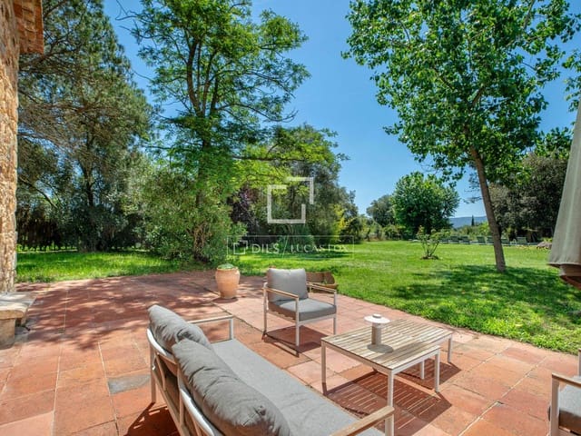 7 sypialnia Finka/Dom wiejski na sprzedaż w Llagostera z basenem - 1 325 000 € (Ref: 9873807)