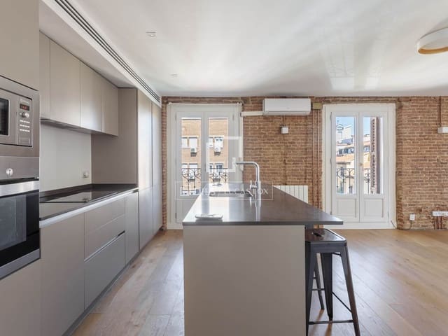2 soveværelse Lejlighed til leje i Madrid by - € 3.600 (Ref: 9873809)