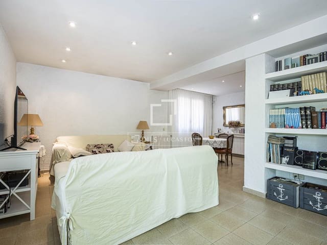 5 sypialnia Willa na sprzedaż w Sant Cugat del Vallès z basenem - 1 090 000 € (Ref: 9873980)