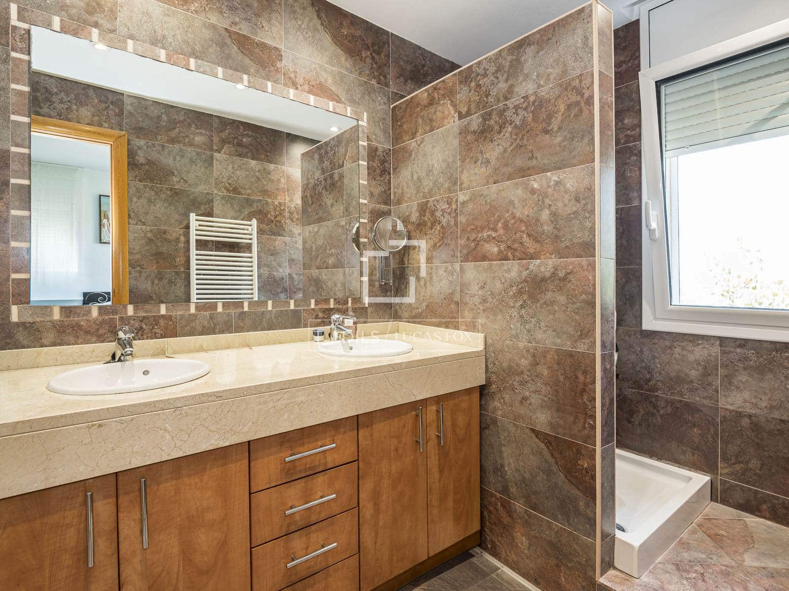 5 bedroom Villa for sale in Sant Cugat del Valles with pool - € 1,090,000 (Ref: 9873980)