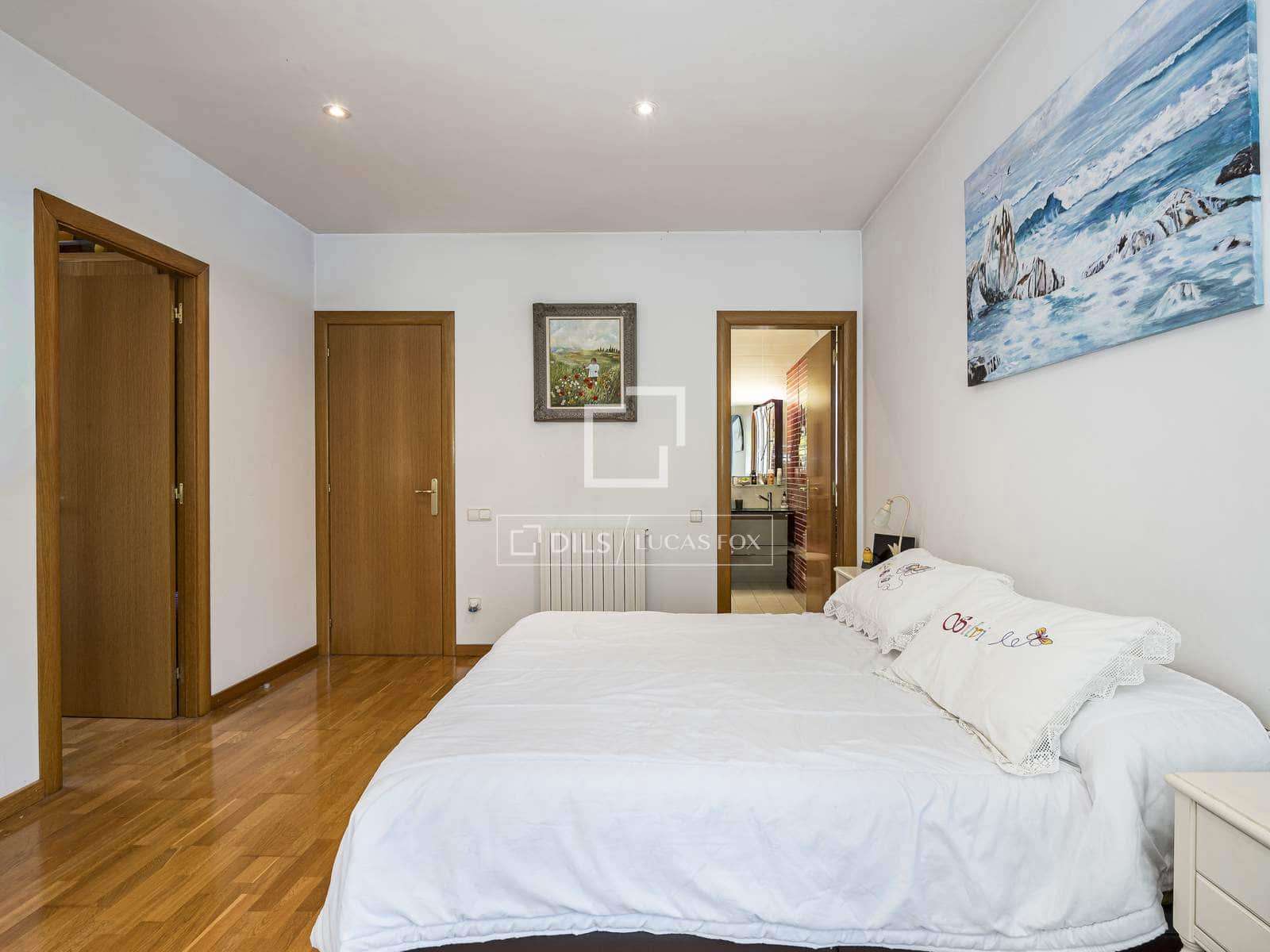 5 bedroom Villa for sale in Sant Cugat del Valles with pool - € 1,090,000 (Ref: 9873980)