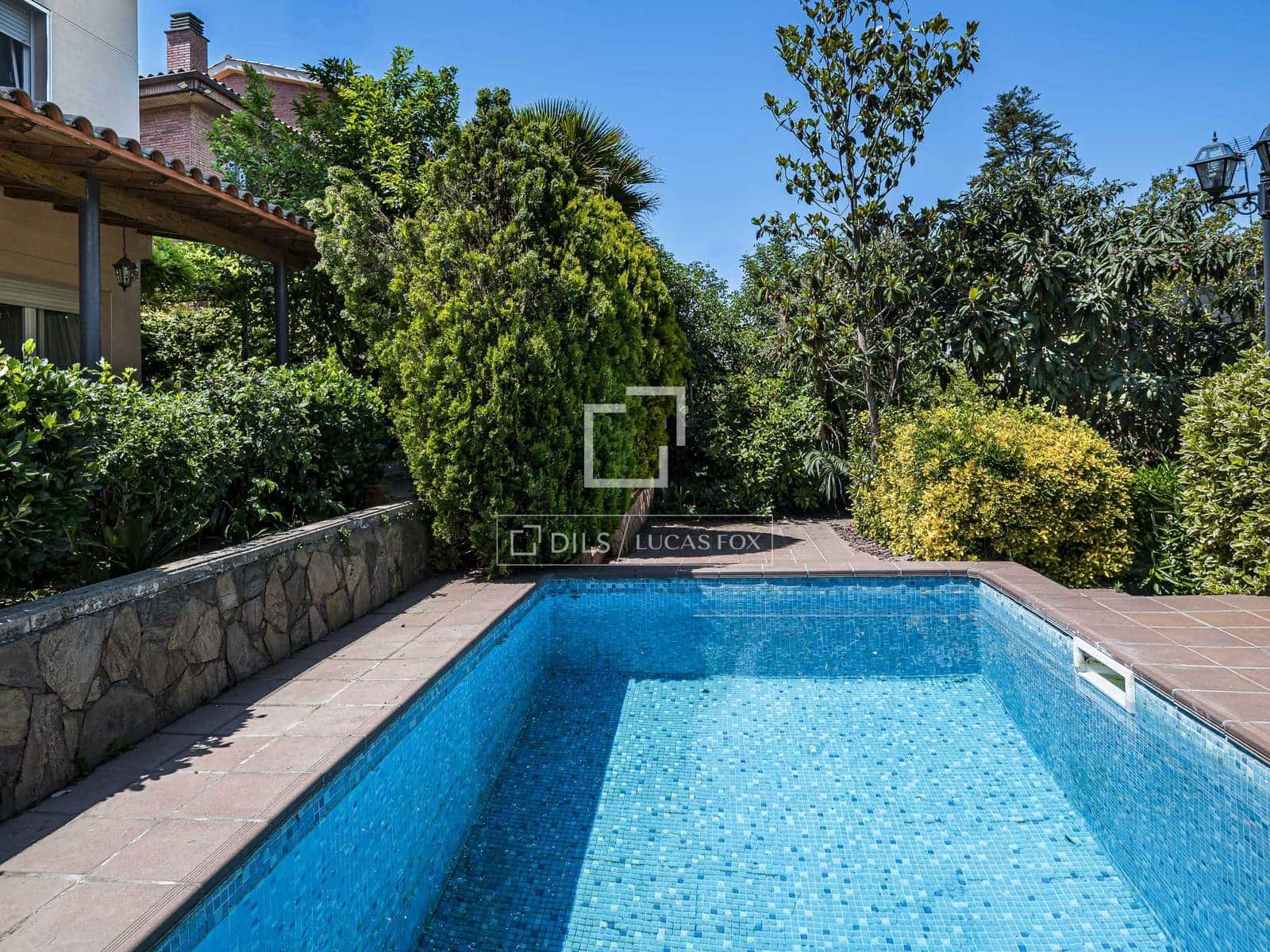 5 bedroom Villa for sale in Sant Cugat del Valles with pool - € 1,090,000 (Ref: 9873980)