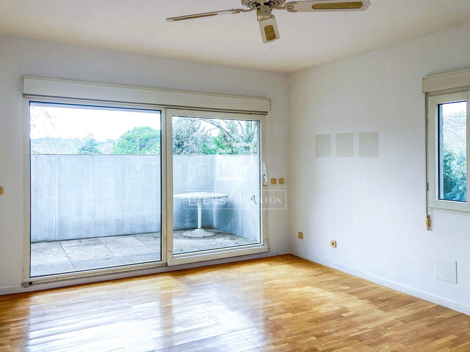 5 soveværelse Villa til leje i Madrid by med swimmingpool - € 3.000 (Ref: 9873981)