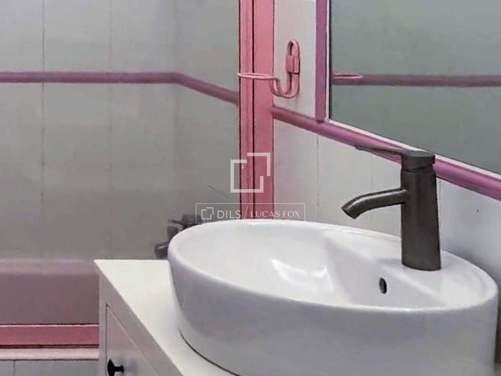 5 soveværelse Villa til leje i Madrid by med swimmingpool - € 3.000 (Ref: 9873981)