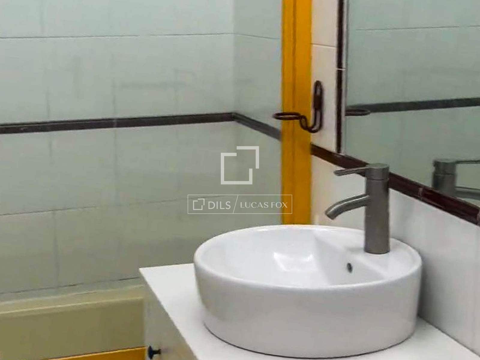 5 soveværelse Villa til leje i Madrid by med swimmingpool - € 3.000 (Ref: 9873981)