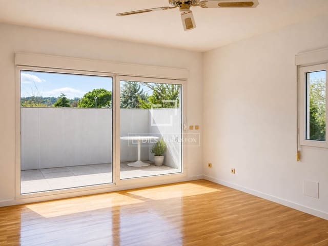 5 makuuhuone Huvila vuokrattavana paikassa Madrid kaupunki mukana uima-altaan - 3 000 € (Ref: 9873981)