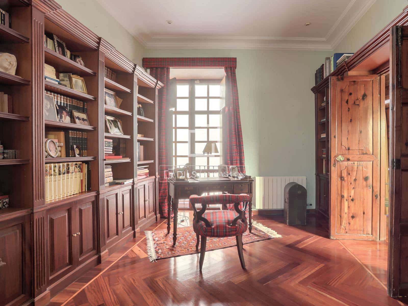 5 bedroom Finca/Country House for sale in Palma de Mallorca with garage - € 4,620,000 (Ref: 9873982)