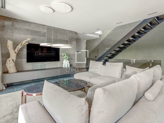 4 camera da letto Villa in vendita in Salou con piscina garage - 1.595.000 € (Rif: 9873983)