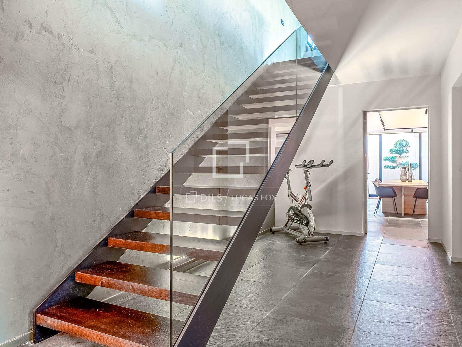 4 bedroom Villa for sale in Salou with pool garage - € 1,595,000 (Ref: 9873983)