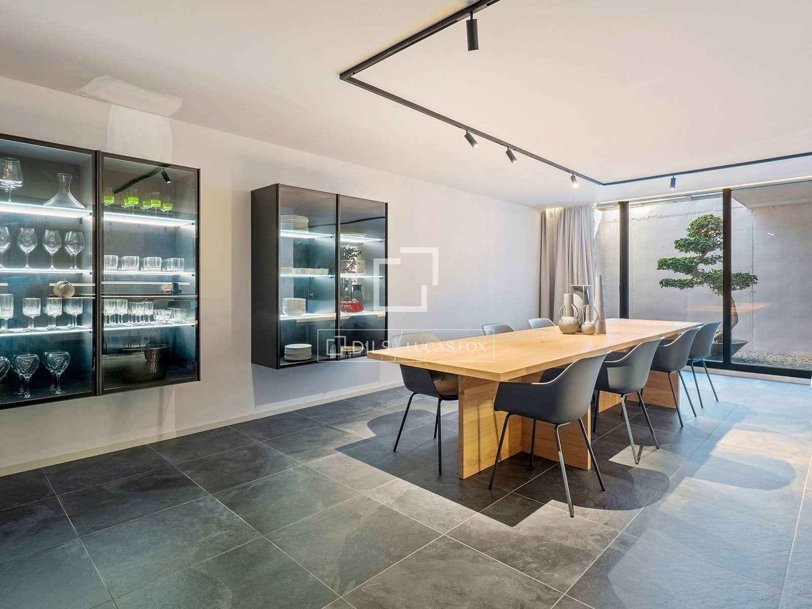 4 bedroom Villa for sale in Salou with pool garage - € 1,595,000 (Ref: 9873983)