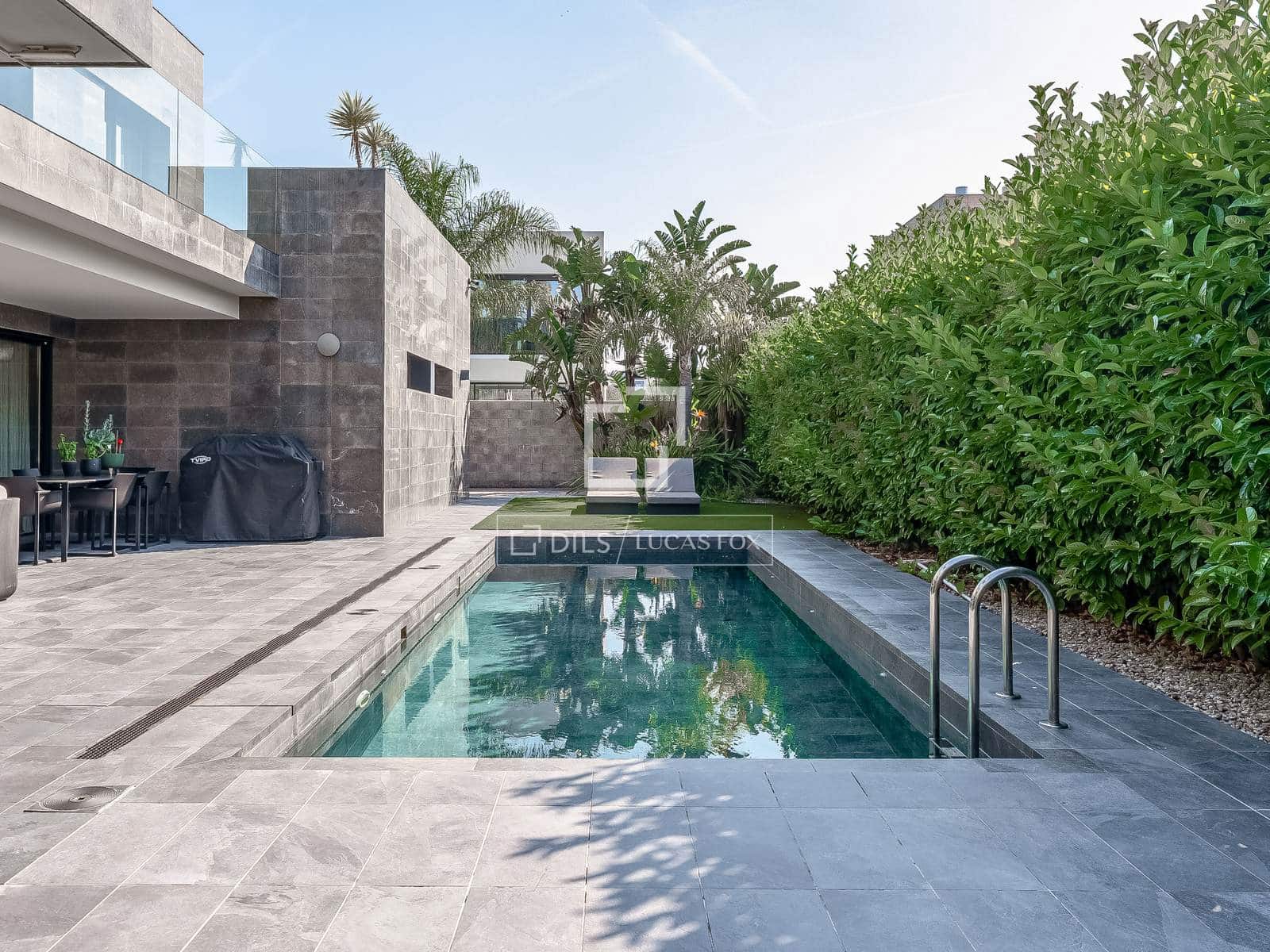 4 bedroom Villa for sale in Salou with pool garage - € 1,595,000 (Ref: 9873983)