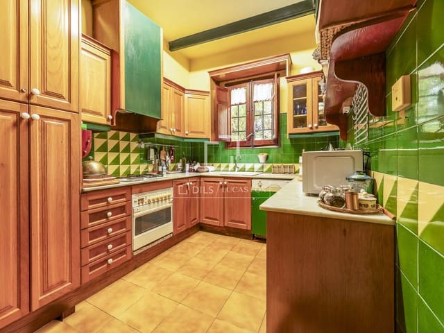 5 Zimmer Villa zu verkaufen in Barcelona Stadt mit Pool Garage - 1.800.000 € (Ref: 9874169)
