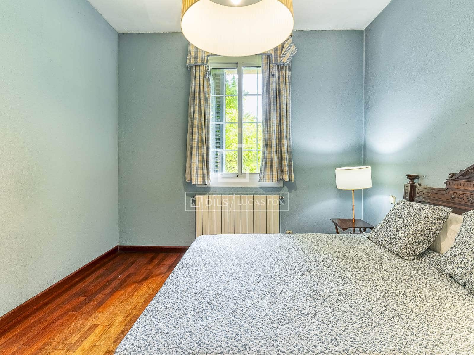 5 soverom Villa til salgs i Barcelona by med svømmebasseng garasje - € 1 800 000 (Ref: 9874169)